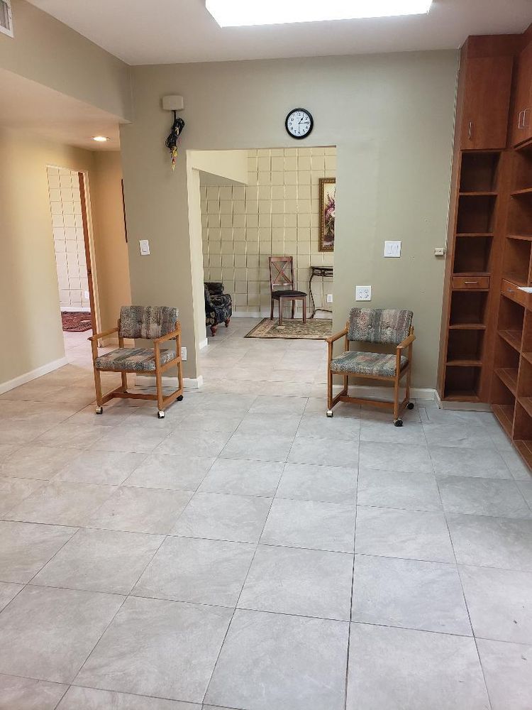 1321 Paradise Ln, Los Banos, CA 93635